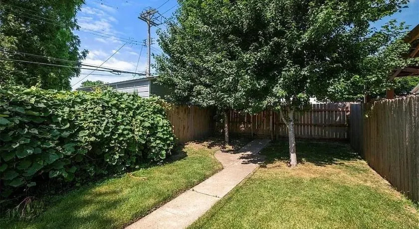 Hillcrest Haven By Staylage - Image 1