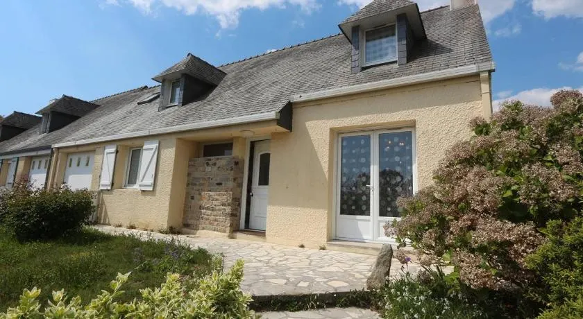 Maison 3* lumineuse à Fouesnant, proche centre, 6 pers., jardin, terrasse, à 4 km des plages - Image 1