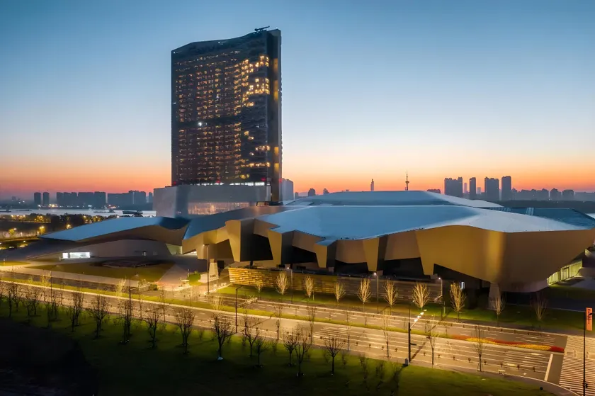 Yangtze River International Conference Center Hotel - Image 1