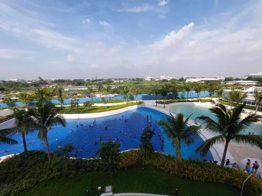Kurlix Suites of Azure North - Image 1