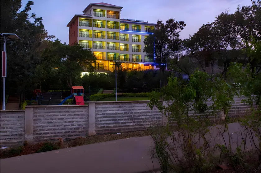 Wigot Gardens Hotel - Image 1