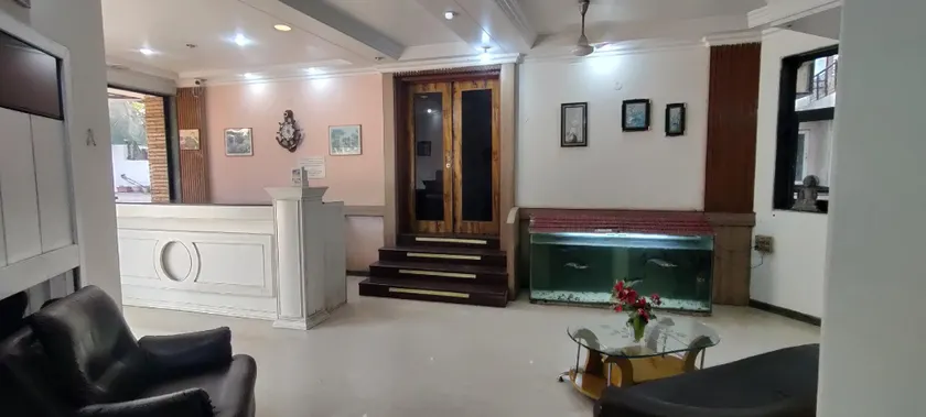 Hill View Resort - Image 1