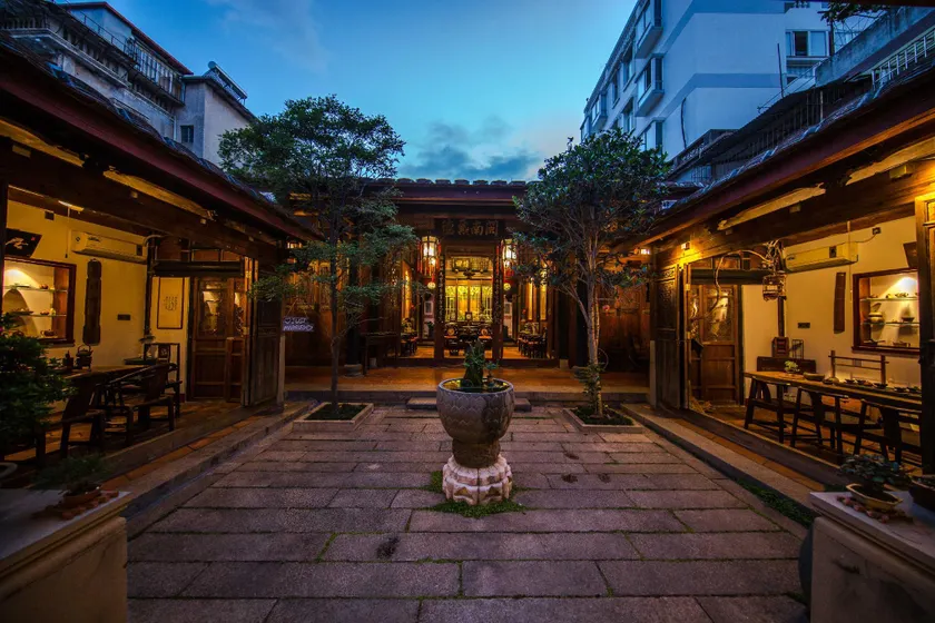 Lansheng yard - Image 1