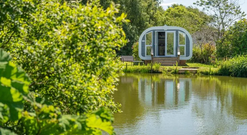 Broom Leisure Camping Pods - Image 1