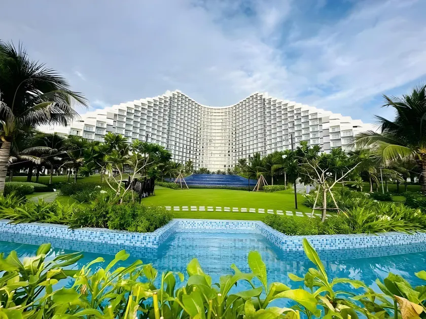 SeaView Cam Ranh Near The Airport - Image 1