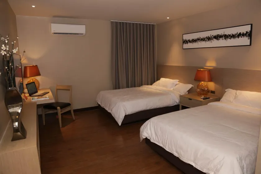 Subic Bay Travelers Hotel - Image 1