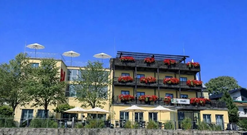 Charmant appart'hôtel convivial et familial avec jardin, sauna et terrasse | Vue lac | Avec animaux autorisés - Image 1