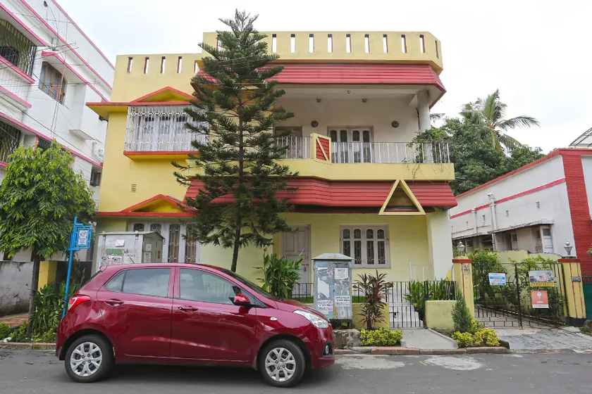Deb's Guest house - Image 1