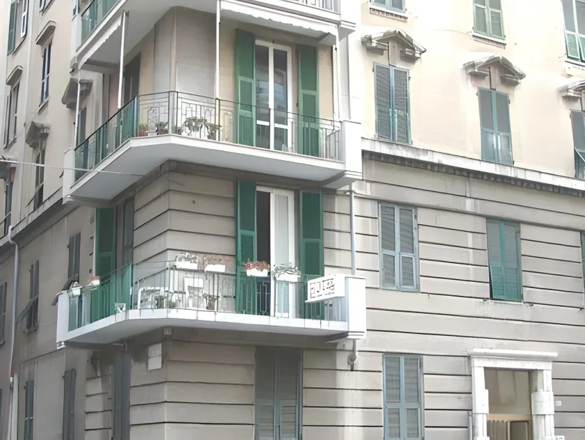 Nautilus Hotel - Image 1