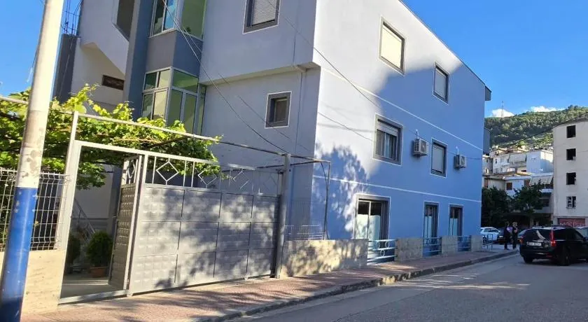 Guesthouse Meçani - Image 1