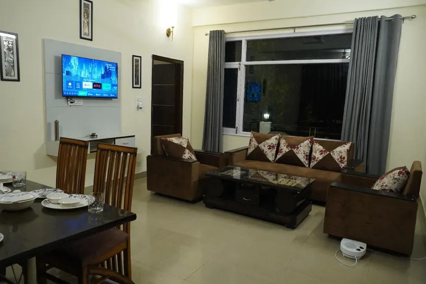 Valley View luxury mension - Image 1