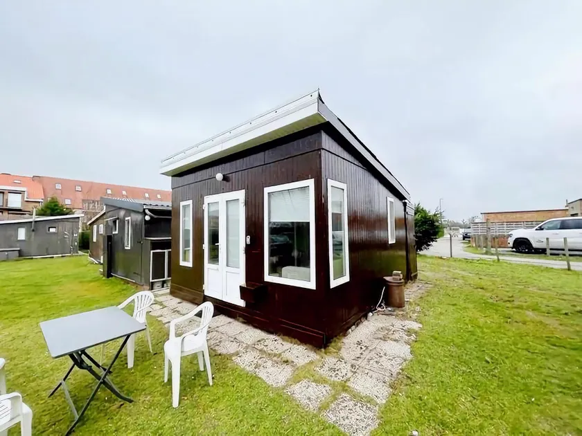 Lovely holiday home in Vlaanderen with garden - Image 1