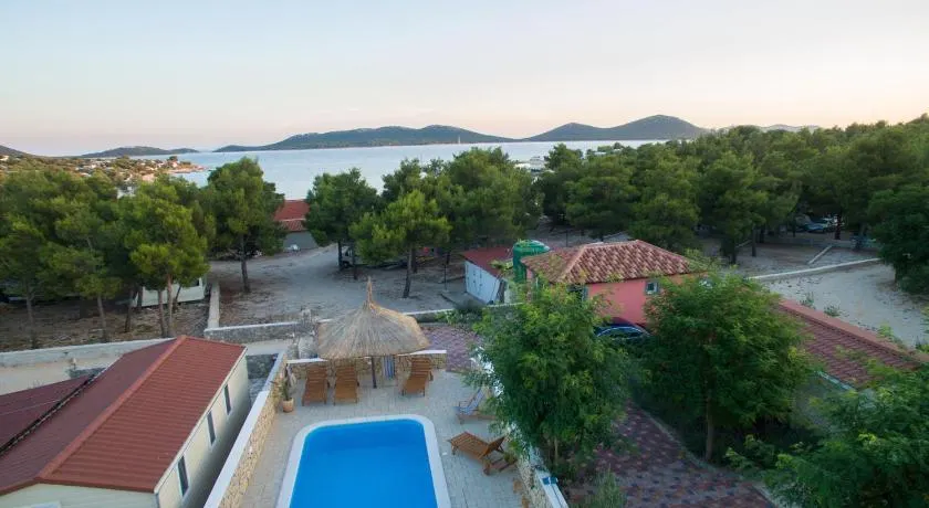 Camp Lana with pool - Image 1