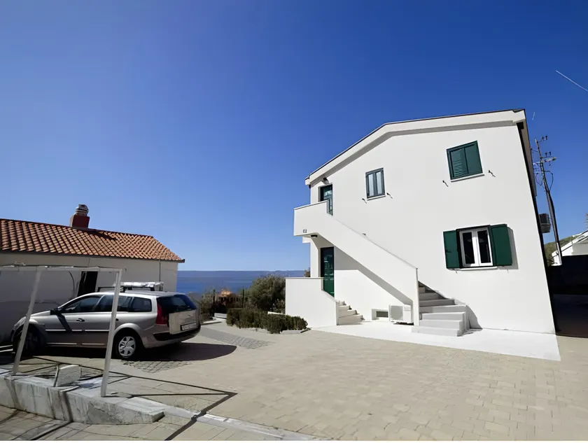 Apartments 1234 - Image 1