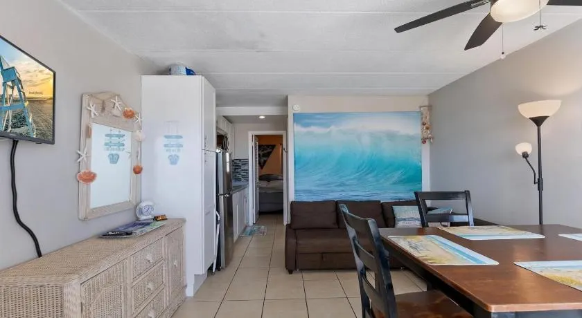427 E Miami Ave, Unit 204 - Image 1