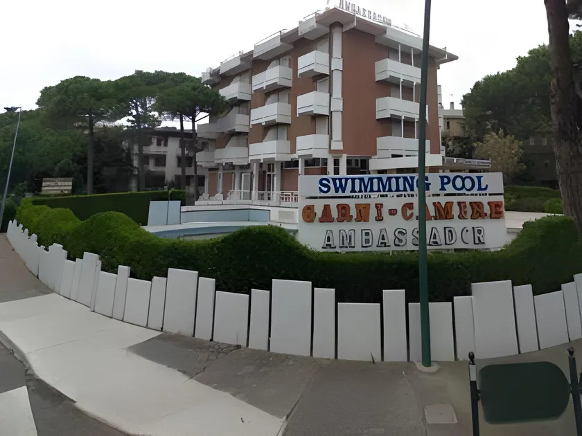 Hotel Ambassador Meuble - Image 1