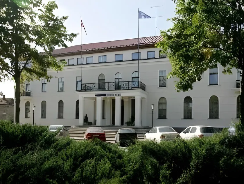 Hotel Cēsis - Image 1