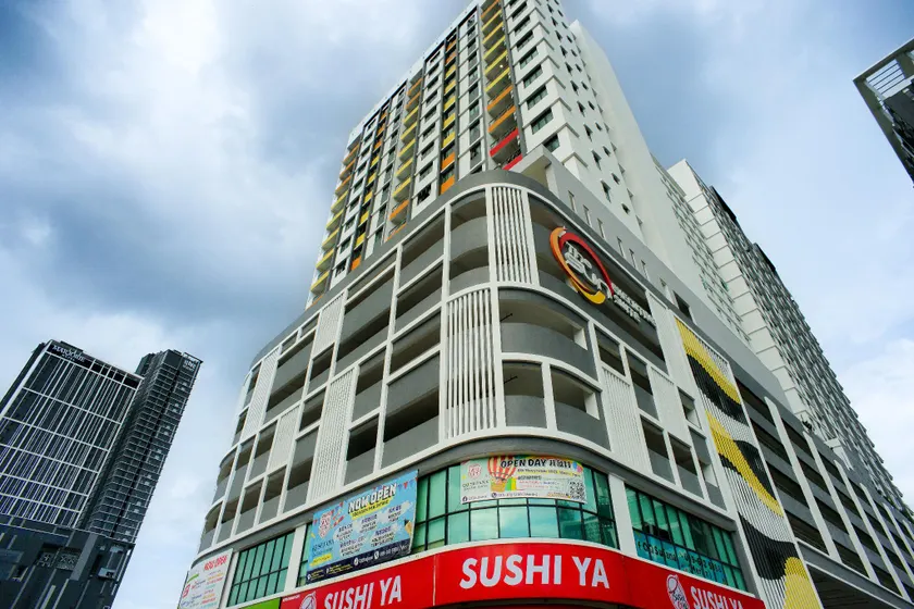 The Sun Executive Suite - Dolphin's Home - Image 1