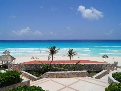 Apartment Ocean Front Cancun - Image 1