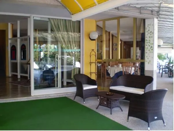 Hotel Villa Roma - Image 1