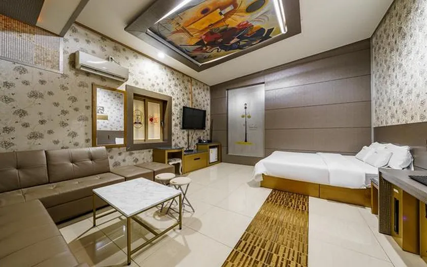 Gimpo Fill Hotel - Image 1
