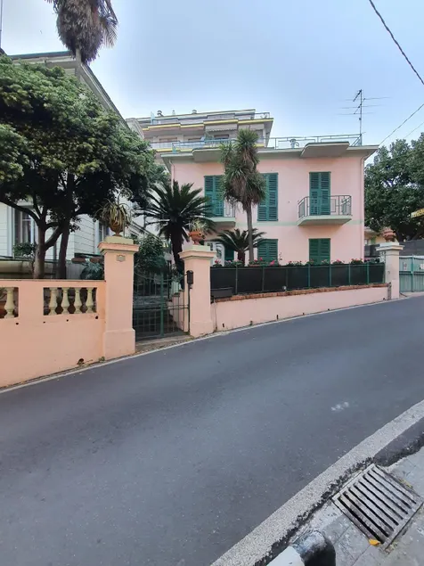 Villa Arcobaleno Rondò Garibaldi Sanremo - Image 1
