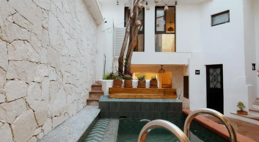 Bernardino Boutique Hotel - Image 1
