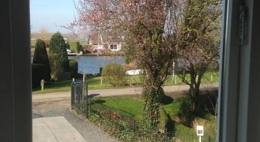 Aan de Vecht - Image 1