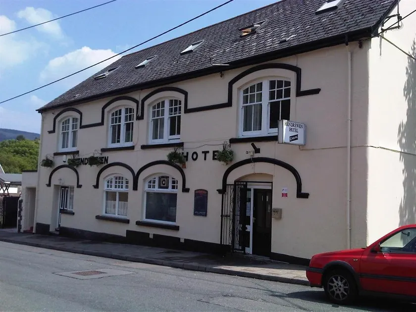 6 Bed in Blaencwm oc-t32688 - Image 1