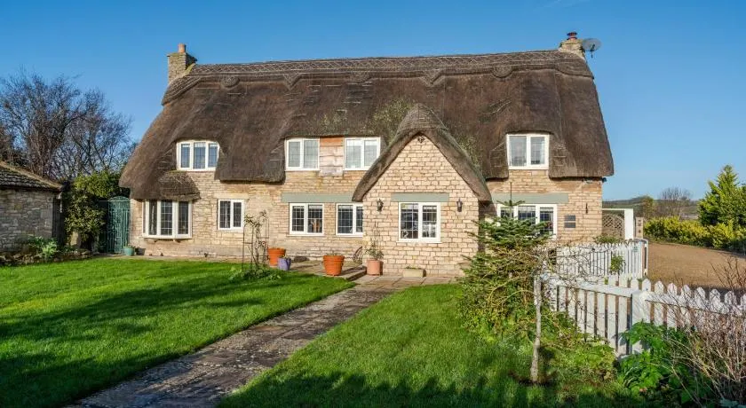 The Thatch House - Image 1