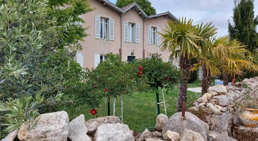 Chateau Gunes (Guges) - Image 1