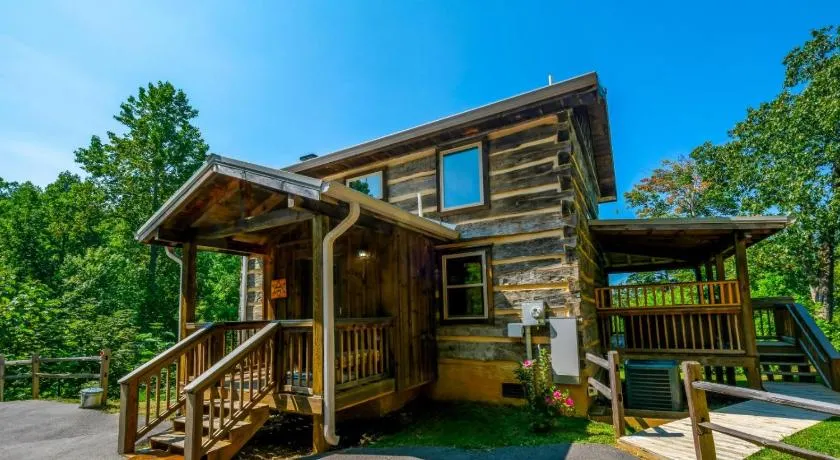 Sheriffs Cabin - Image 1