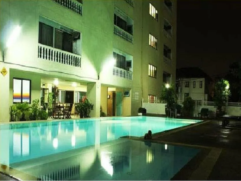 Omni Suites Aparts-Hotel - Image 1