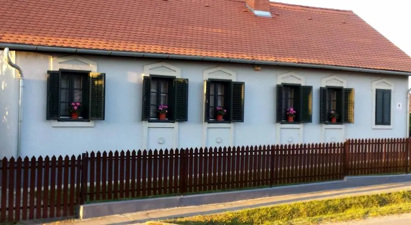 Szentgyörgyvölgy Vendégház Őrség - Image 1