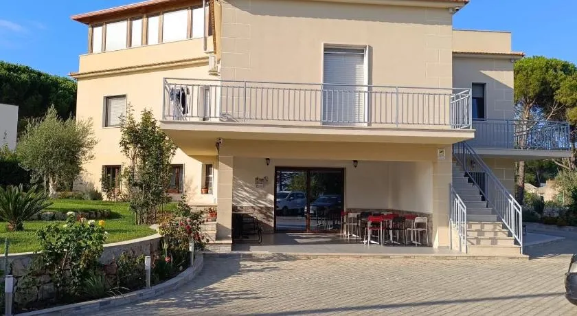 Cristian Rooms - Image 1