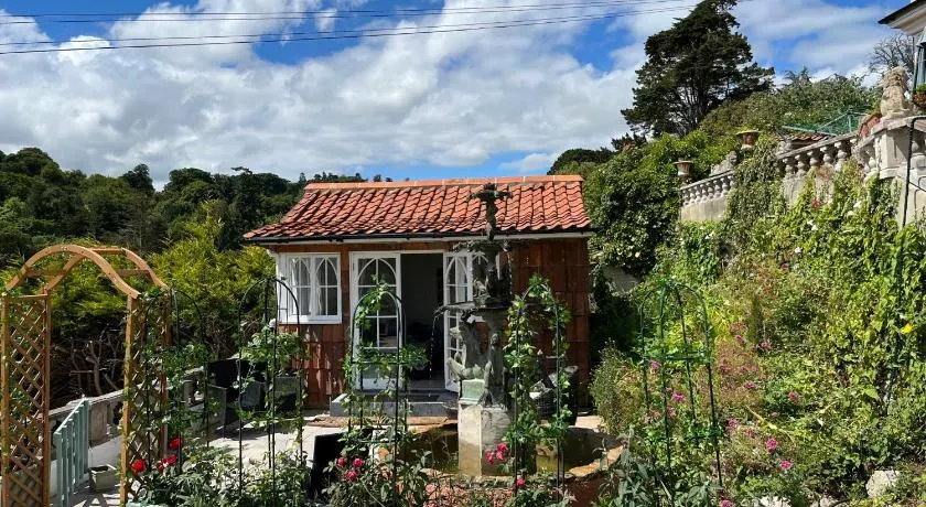 The Little Fountain House - Image 1