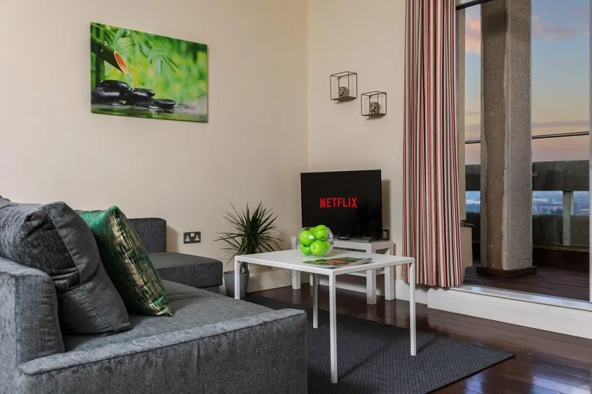 Penthouse Apartment - Image 1