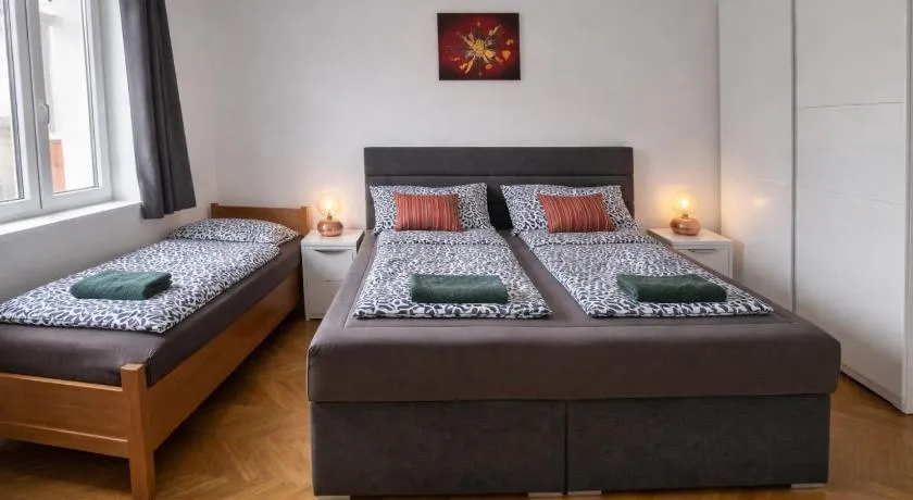 Family Apartment-FREE parking - Image 1