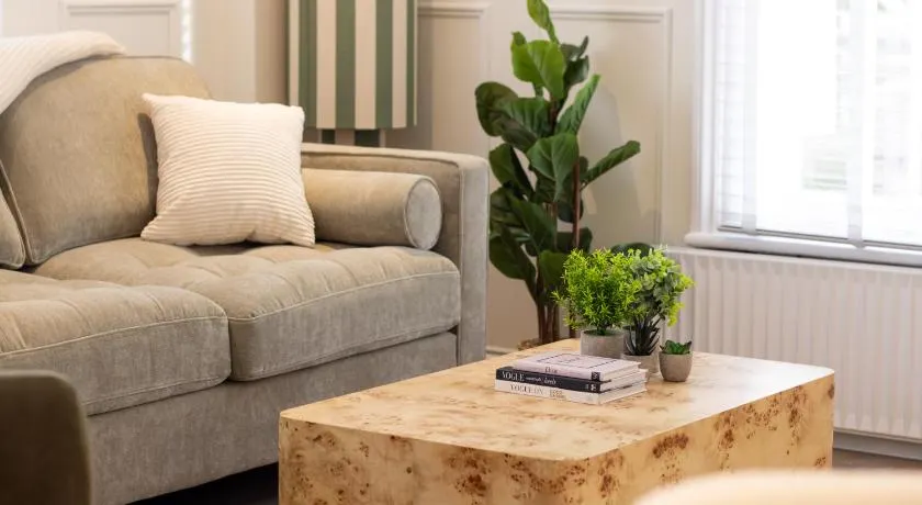 1 Bed Chic Apartments in Chelsea Central London FREE WIFI by City Stay Aparts London - Image 1