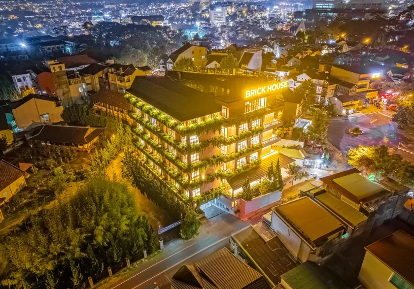 Brick House Dalat Hotel - Image 1