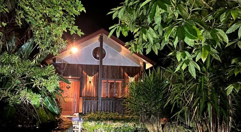 Cottage in The Woods, Maleny - Image 1
