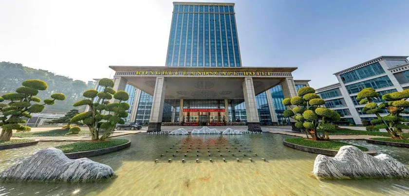 Fengxin Ronghui Landscape Hotel - Image 1