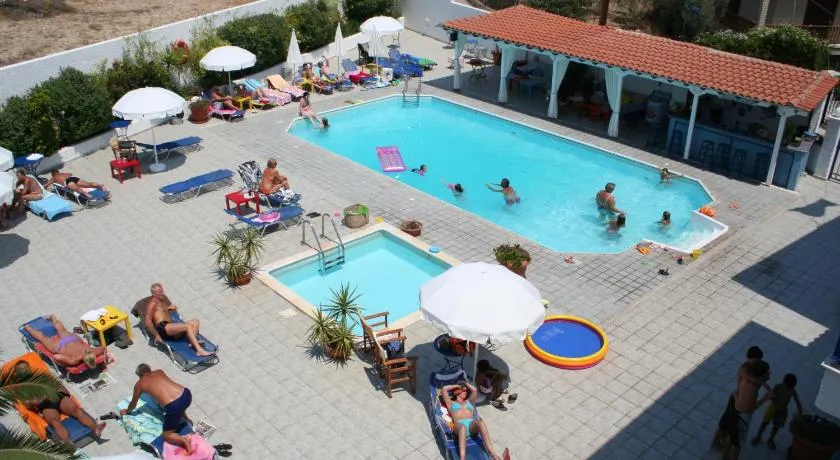 Helios Hotel - Image 1