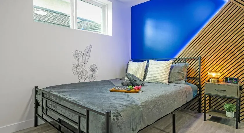 Cosmic Game Room, Yard & Close to WEM - Image 1