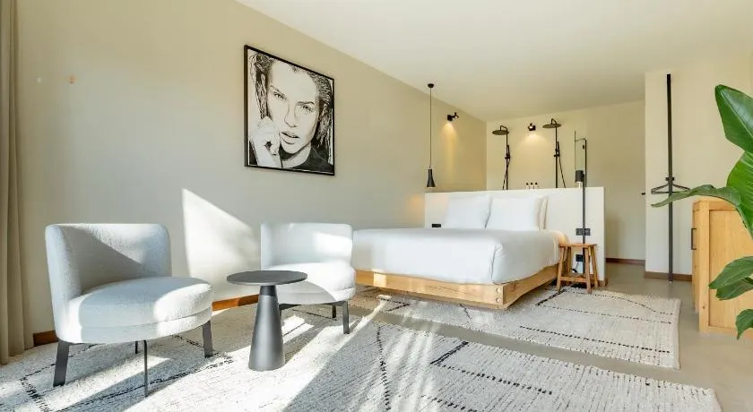 Van Heeckeren City Centre Jacuzzi Lofts - Image 1