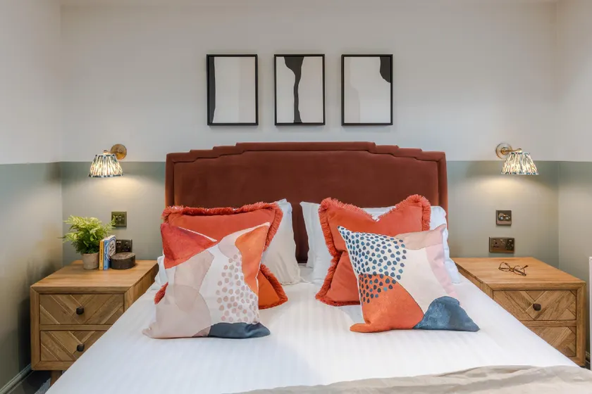 Redland Place | Three (2 Bed) - Image 1
