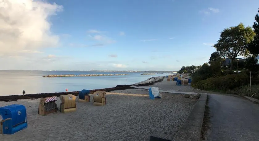 Nur 50m zum Yachthafen und 100m zum Strand - Image 1