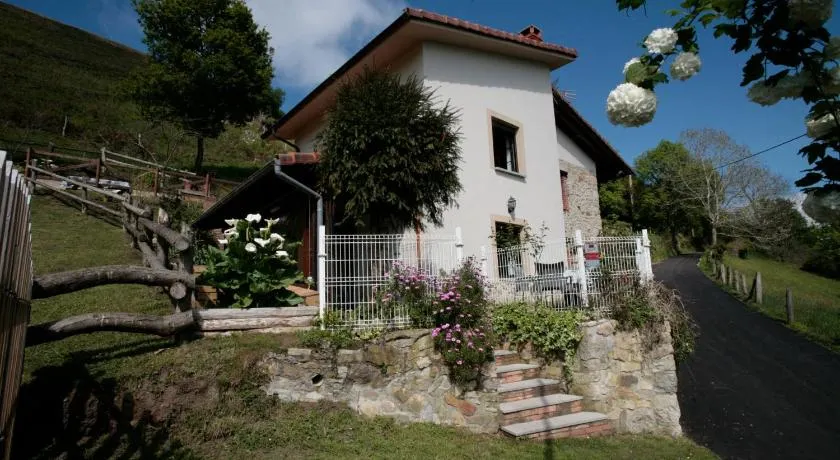 Casa Campu 1 - Image 1