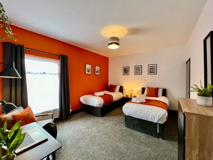 Oxford House - Great for Contractors or Family Holidays - Image 1