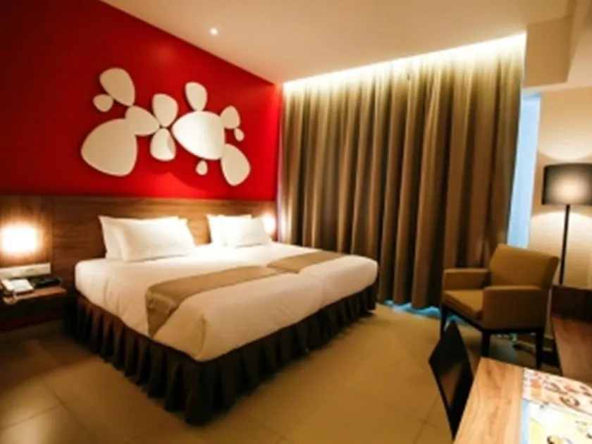 D Hotel - Image 1